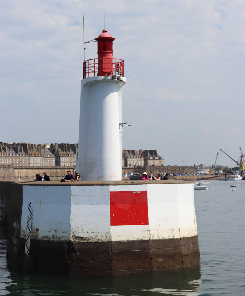 Feu du Môle des Noires